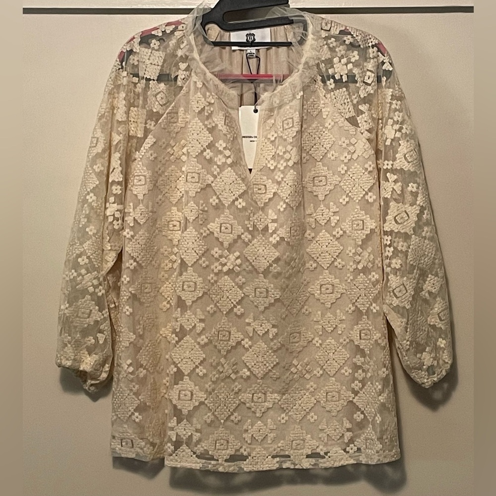 NWT Hester & Orchard Lace Style Woman’s Blouse‎ Size Large Cream